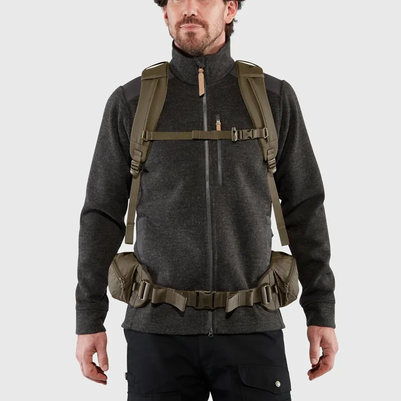 Fjallraven Singi 28 Backpack in Clay-8