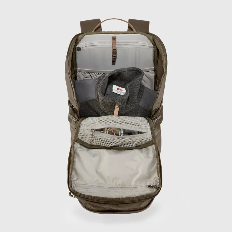 Fjallraven Singi 28 Backpack in Clay-5