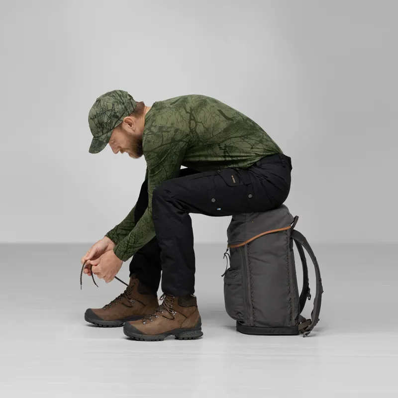 Fjallraven Singi Stubben Backpack in Dark Olive-9