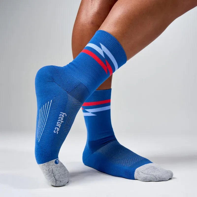 Feetures Elite Light Cushion Mini Crew Unisex Socks in Blue Track-2