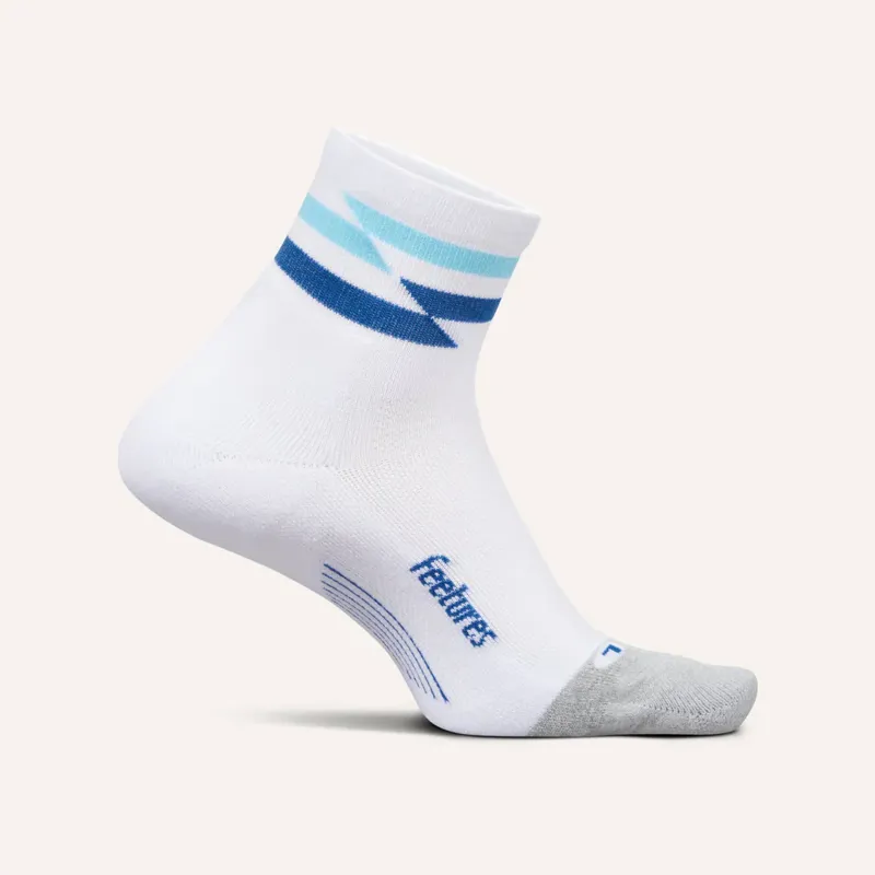 Feetures Elite Light Cushion Quarter Unisex Socks in White Track