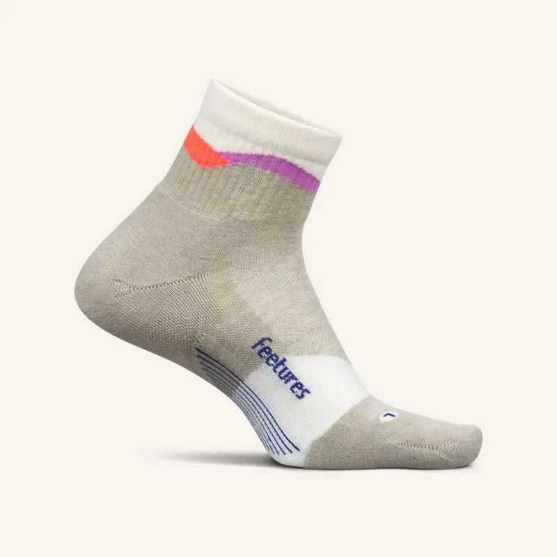 Feetures Trail Max Cushion Quarter Socks in High Mountain Cream