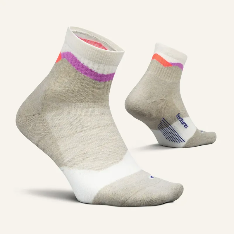 Feetures Trail Max Cushion Quarter Socks in High Mountain Cream-1