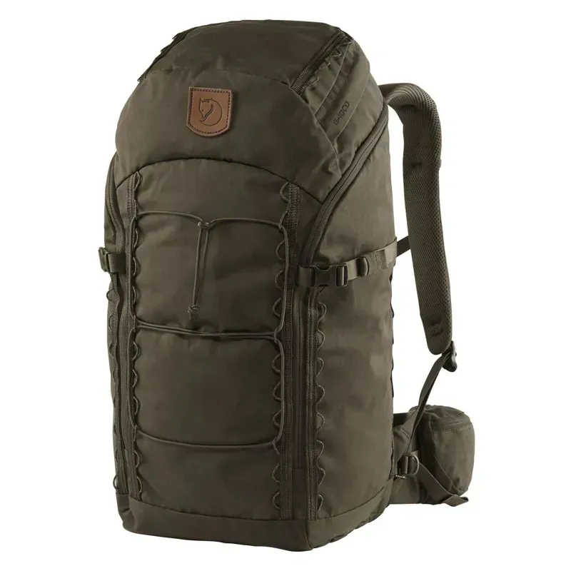 Fjallraven Singi 28 Backpack in Dark Olive