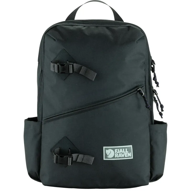 Fjallraven Vardag Backpack 17 Unisex in Coal Black-1