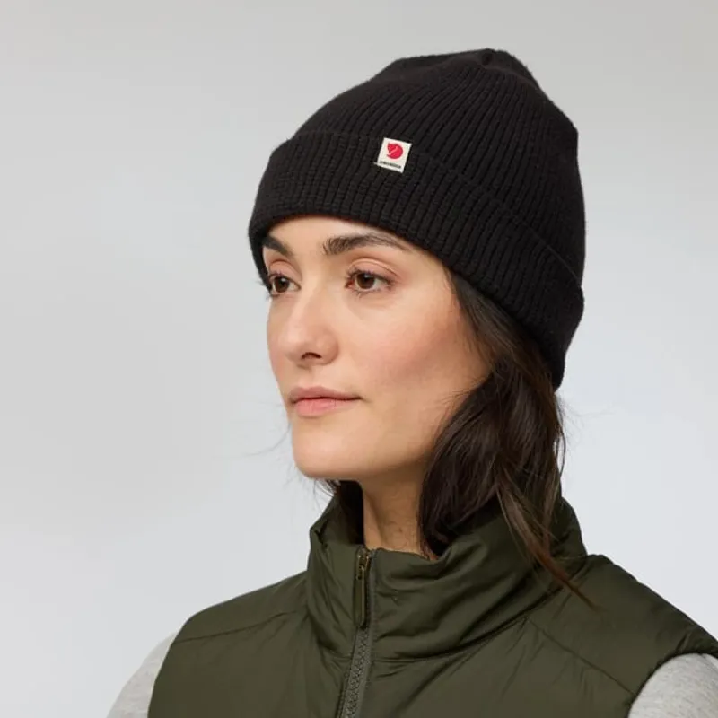Fjallraven Tab Hat in Black-3