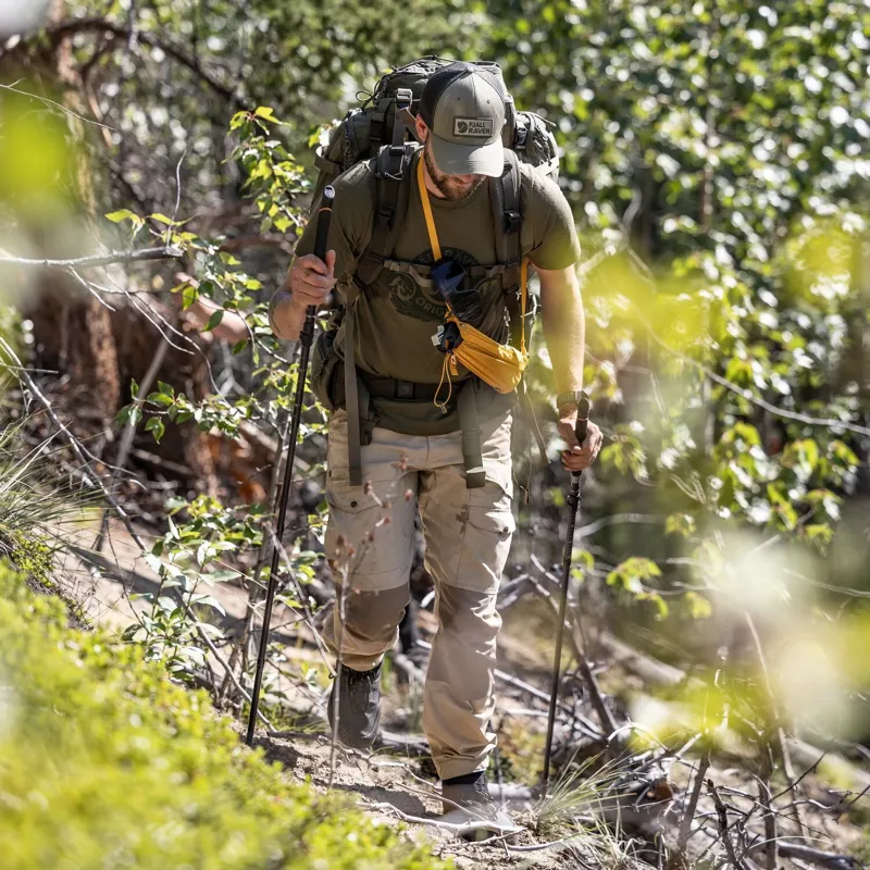 Fjallraven Abisko Bottle Pocket in Black-5