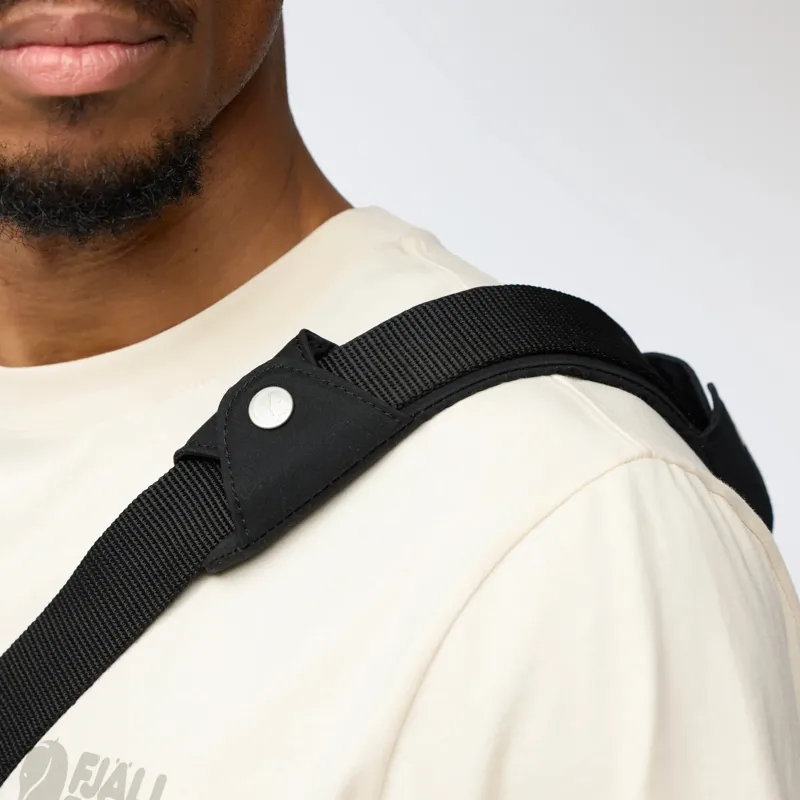 Fjallraven Greenland Shoulder Bag Unisex in Navy-13