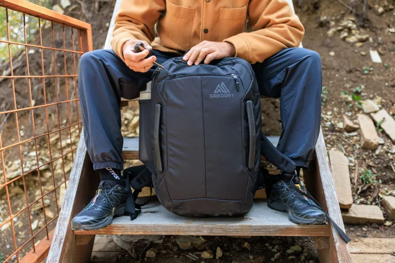 Gregory Border Carry On 40 Backpack in Black Lichen-9