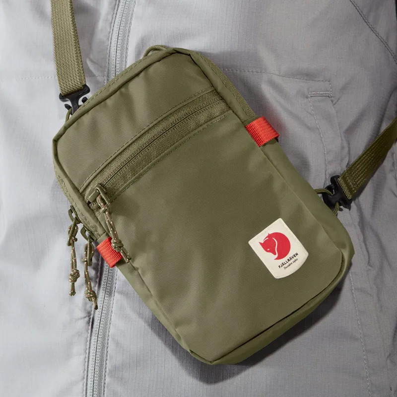 Fjallraven High Coast Pocket Bag in Navy-7