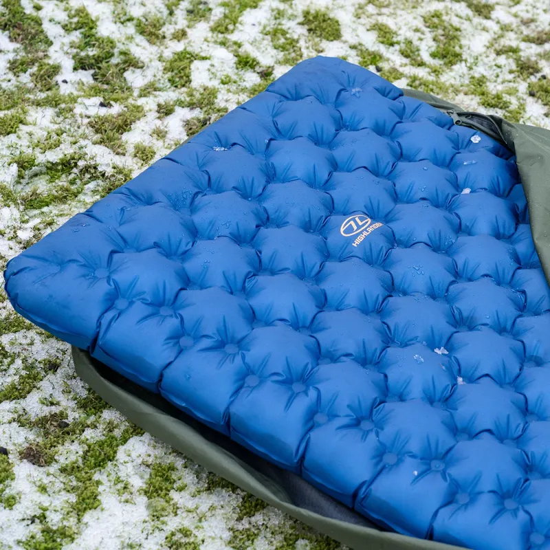 Highlander Nap-Pak Arctic R11 Inflatable Sleeping Mat in Deep Blue-9