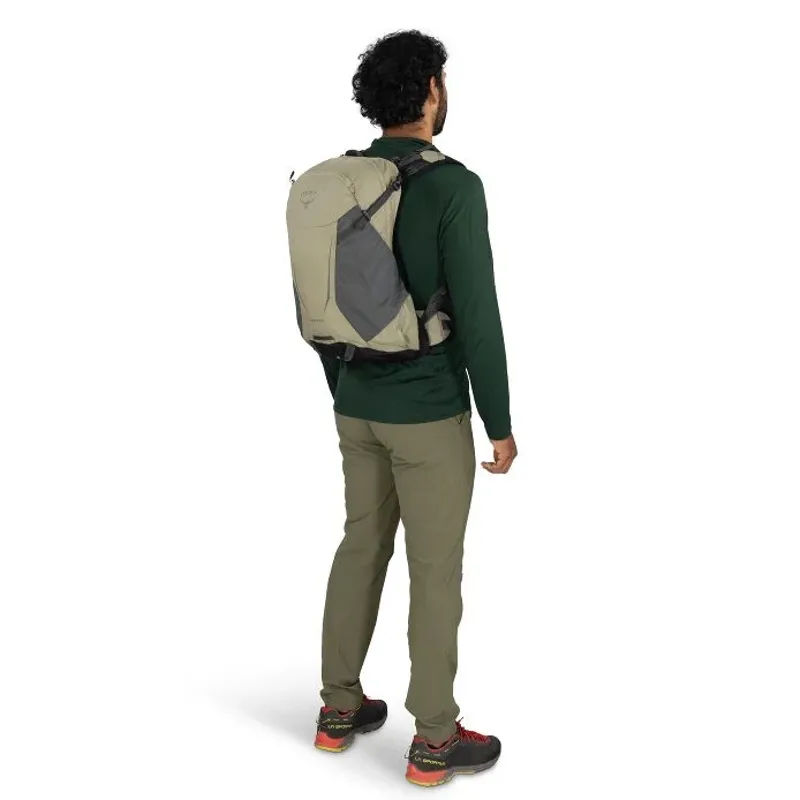 Osprey Hikelite 18 in Cascade Blue-11