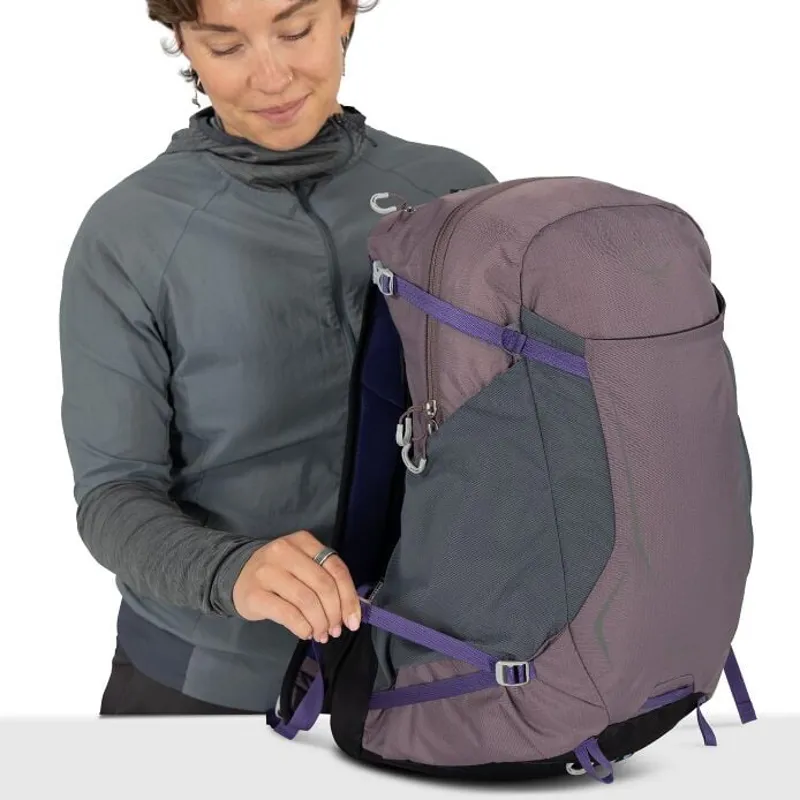Osprey Hikelite 28 in Cascade Blue-10