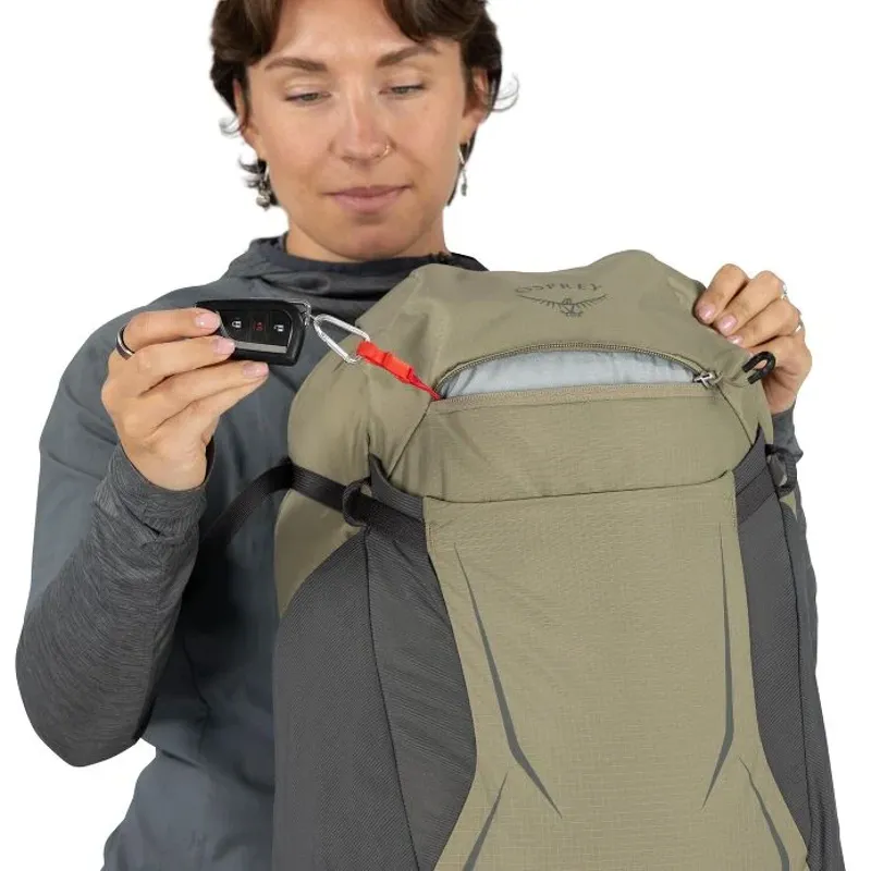 Osprey Hikelite 32 in Olive Tan-13