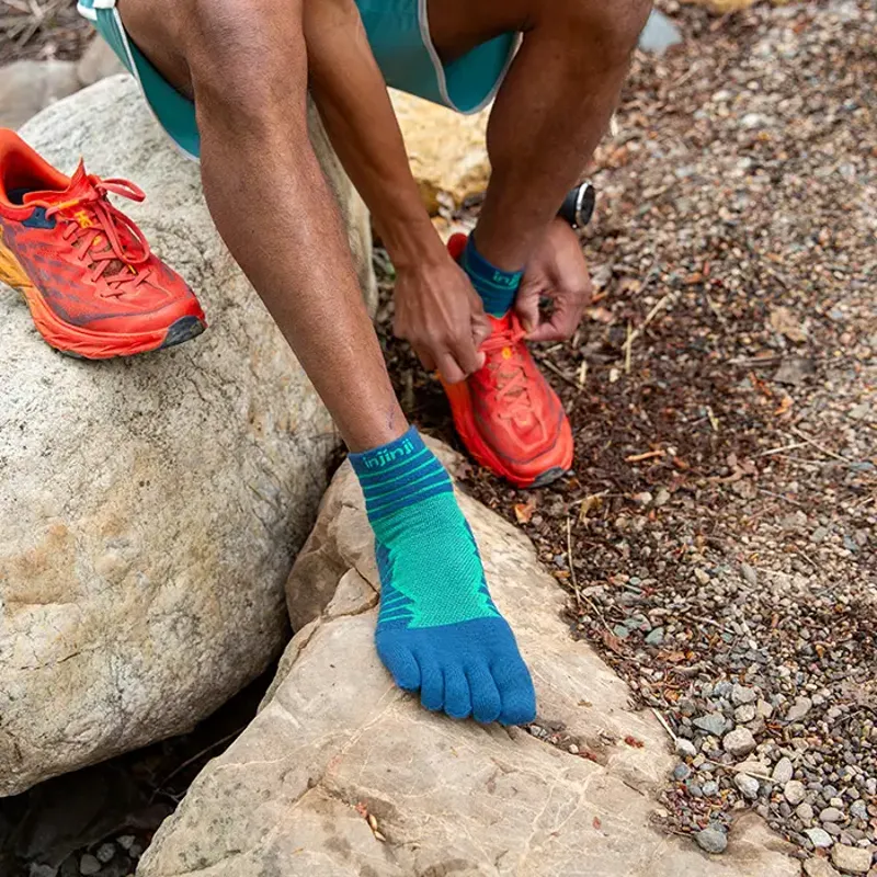 Injinji Ultra Run Mini Crew Unisex Socks in Poseidon-4