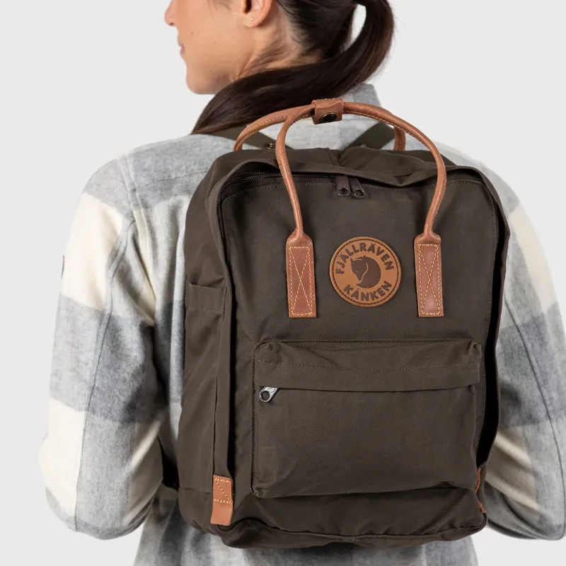Fjallraven Kanken No 2 in Acorn-2