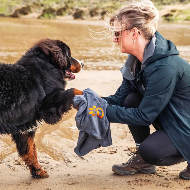 Mountain Paws Muddy Dog Towel Extra Large in Grey-4