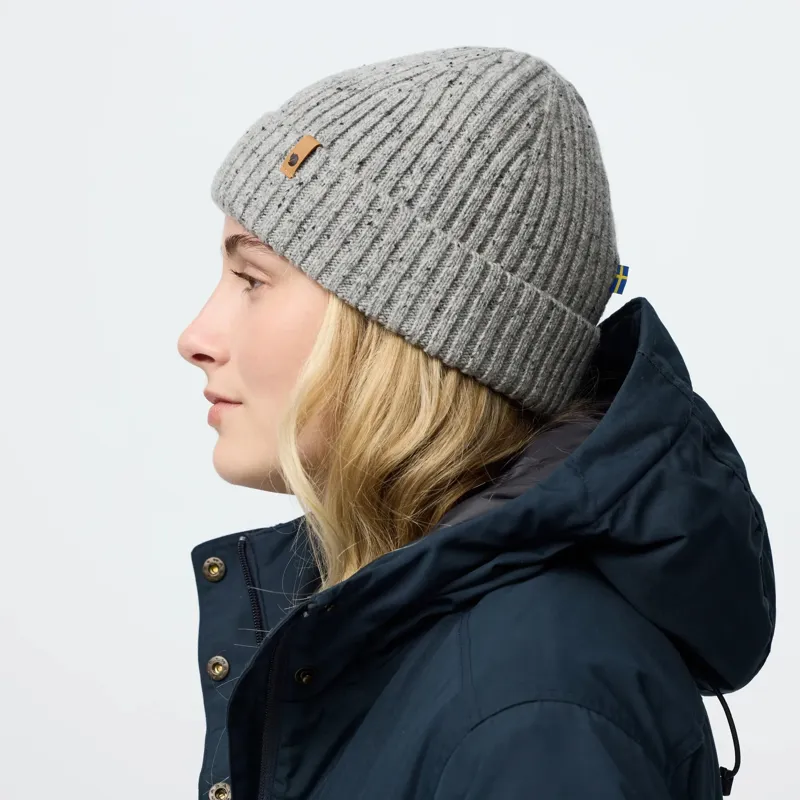 Fjallraven Ovik Neps Beanie Unisex in Black-6