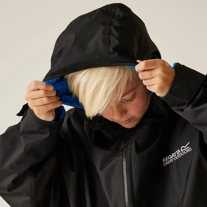 Regatta Junior Waterproof Changing Robe in Black/Oxford Blue-9