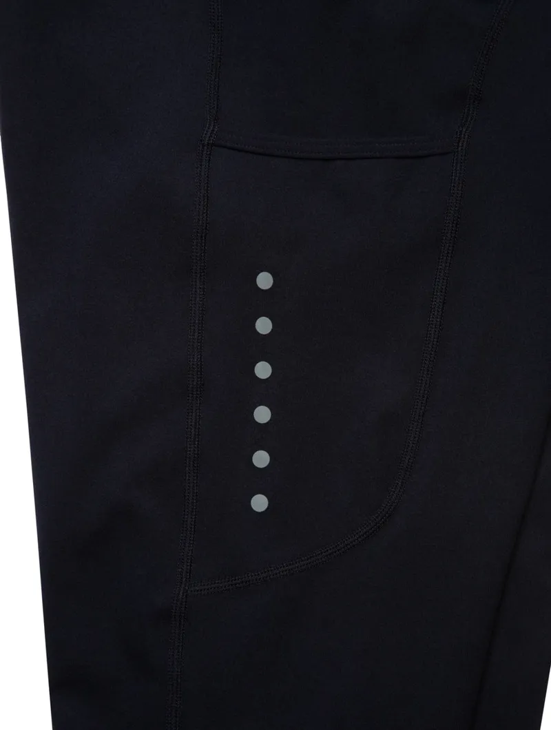 Ronhill Core Tight Womens in All Black-10