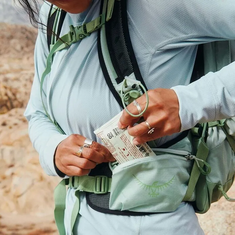 Osprey Tempest 22 Hiking Rucksack 22L Womens in Frosty Mint-7