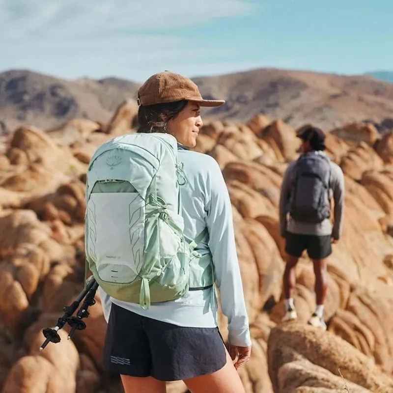 Osprey Tempest 22 Hiking Rucksack 22L Womens in Frosty Mint-9