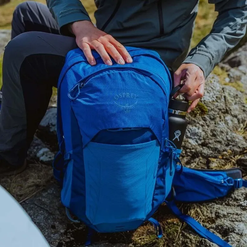 Osprey Talon 22 Rucksack in Scoria Blue/Night Shift-6