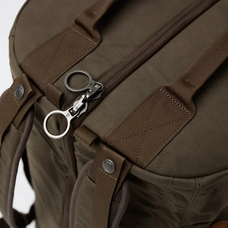 Fjallraven Splitpack Backpack Large in Black-4