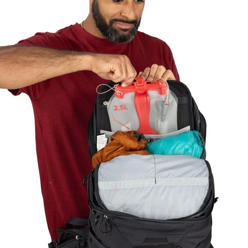 Osprey Sportlite 25 Backpack 25L in Raven Black-7