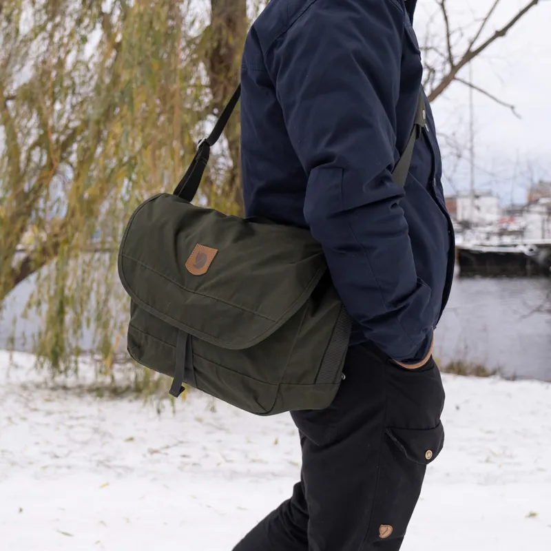 Fjallraven Greenland Shoulder Bag in Deep Forest-9
