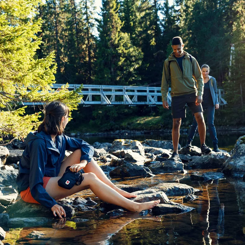 Fjallraven High Coast Pocket Bag in Navy-11