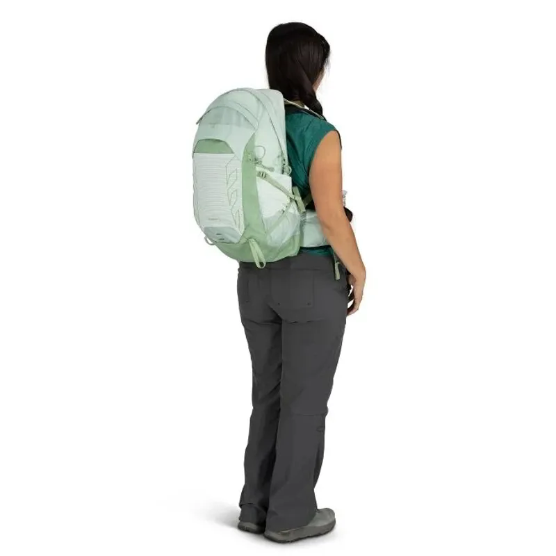 Osprey Tempest 22 Hiking Rucksack 22L Womens in Frosty Mint-5