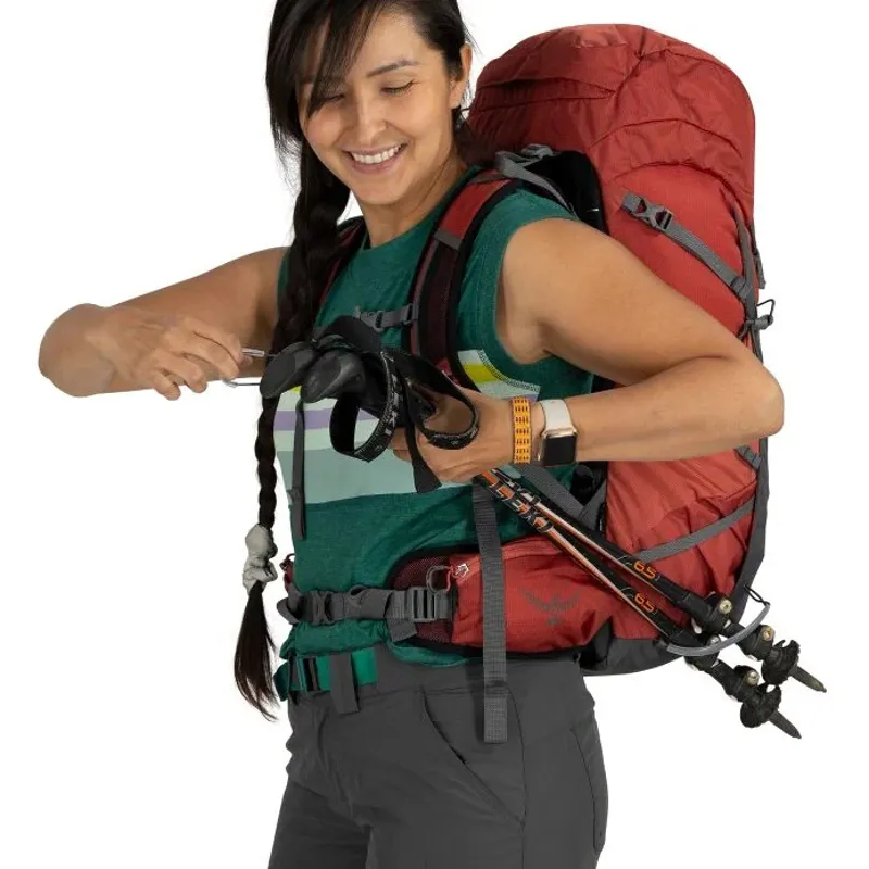 Osprey Tempest 33 in Anchor Blue/Atlas-6