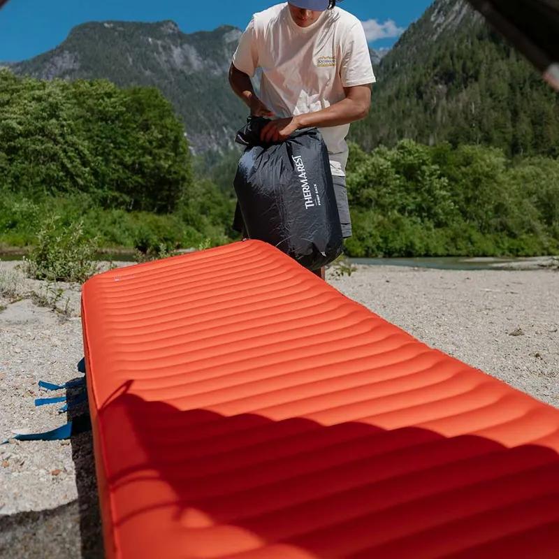 Thermarest NeoLoft Sleeping Pad Regular in Ember-13