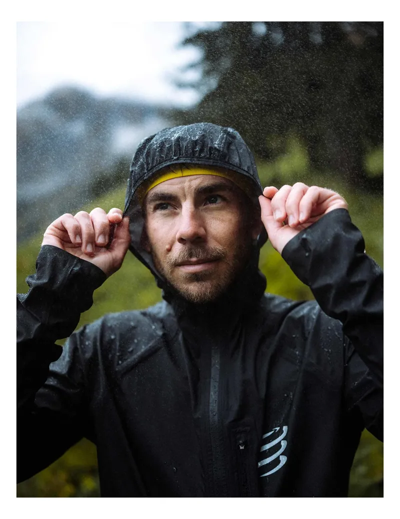 Compressport Thunderstorm Waterproof Jacket Unisex in Black-6