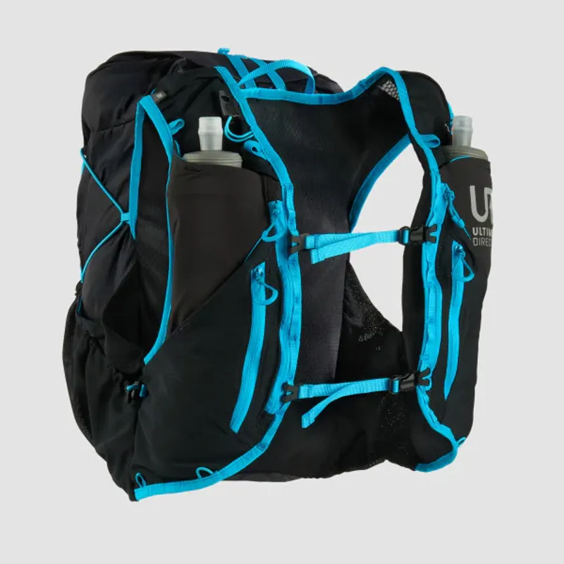 Ultimate Direction Adventure Vest Unisex in Onyx-1