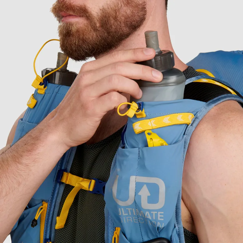 Ultimate Direction Fastpack 30 in Fog-7