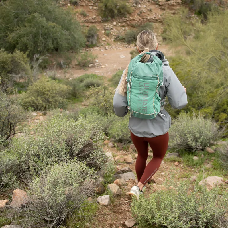 Ultimate Direction FastpackHer 20 2.0 Women's Backpack in Emerald-8