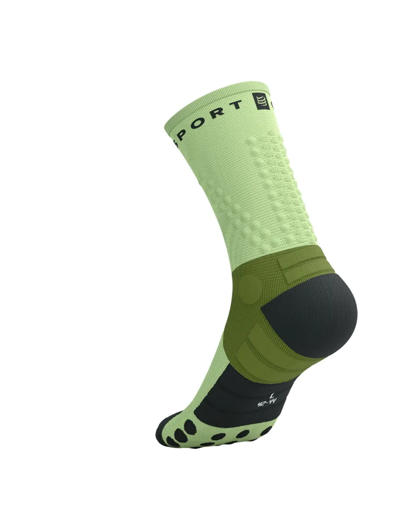 Compressport Ultra Trail Socks V2.0 in Woodbine/Shadow Lime-3