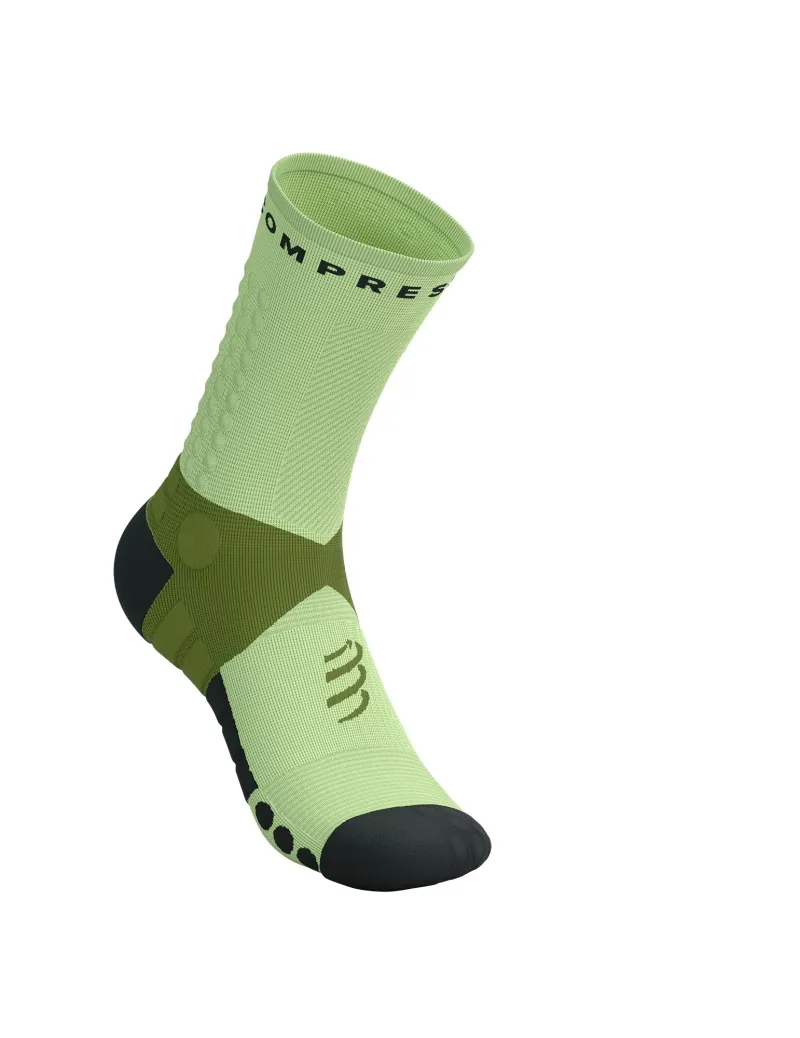 Compressport Ultra Trail Socks V2.0 in Woodbine/Shadow Lime-1