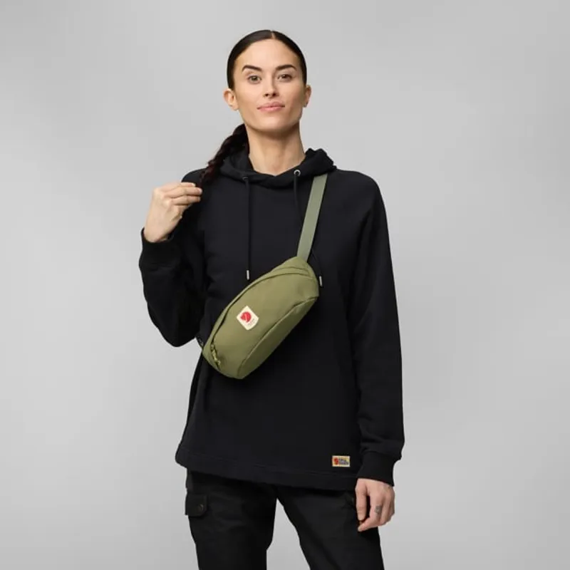 Fjallraven Ulvo Hip Pack Medium in Dark Grey-9