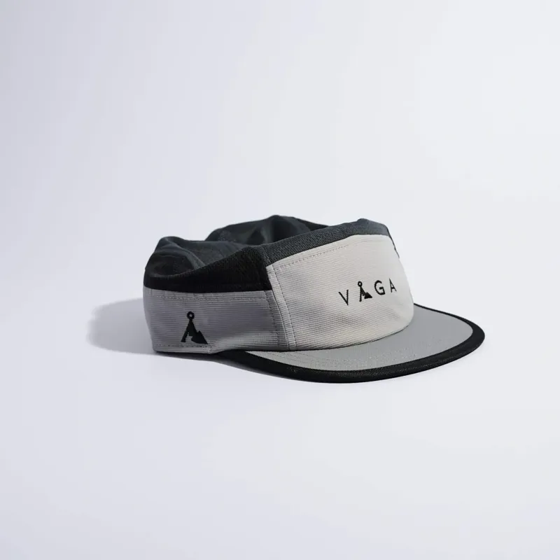 Vaga Club Running Cap in Light Grey/Mid Grey/Black-1