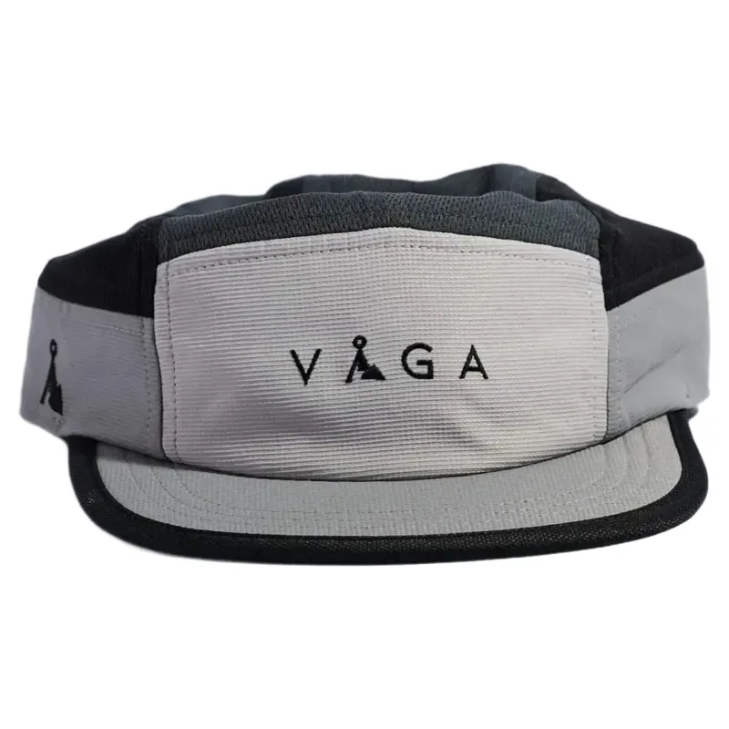 Vaga Club Running Cap in Light Grey/Mid Grey/Black