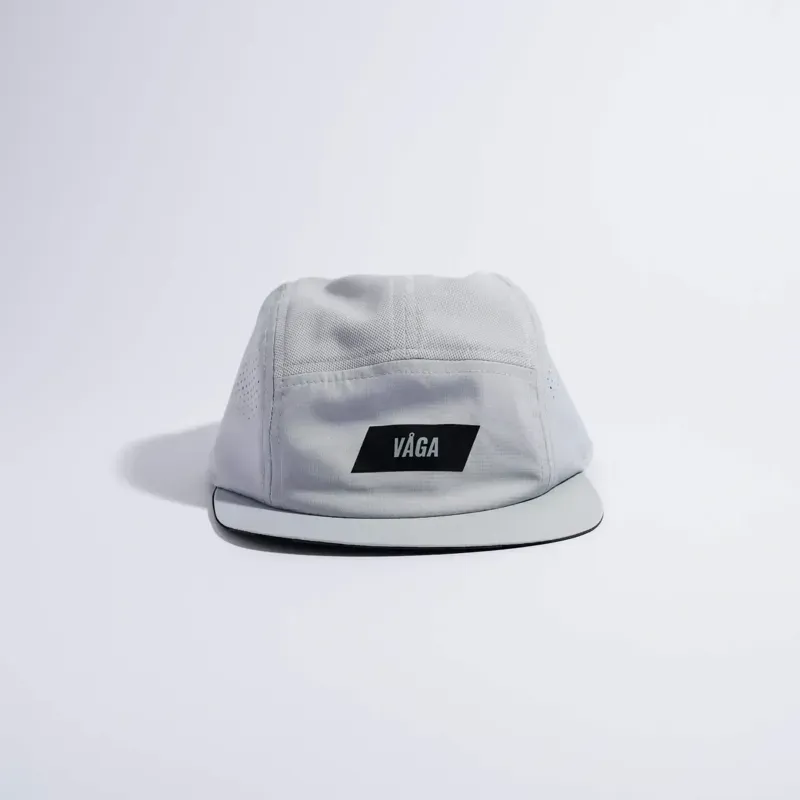 Vaga Feather Racing Cap in Aluminium Grey
