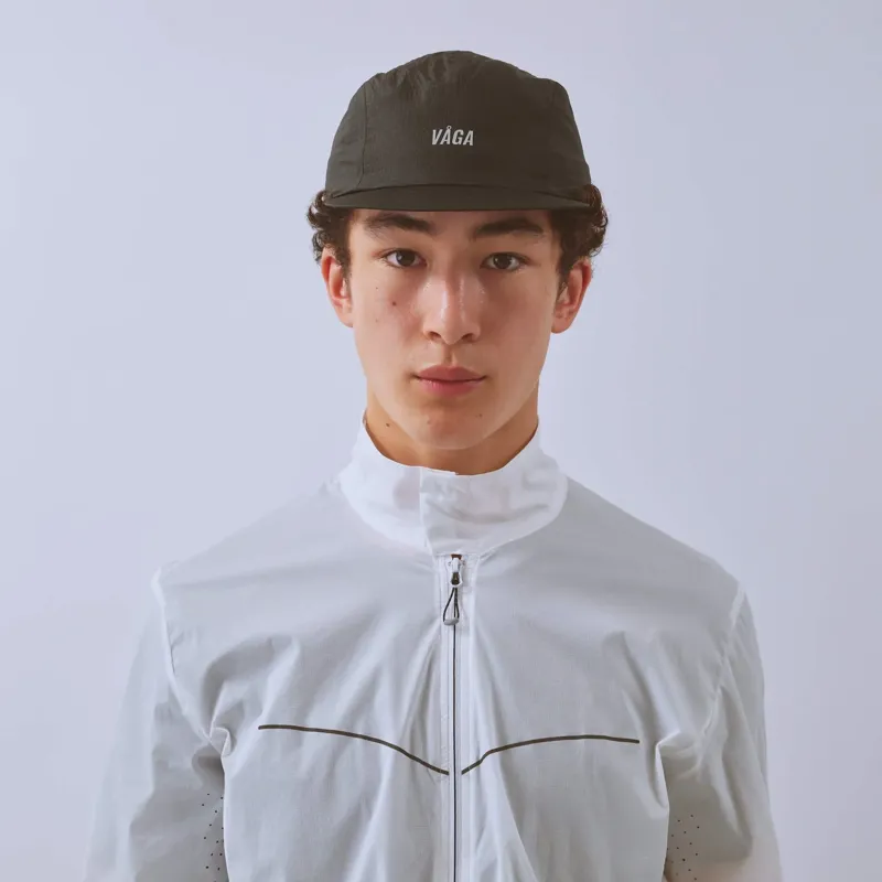 Vaga Wind Resistant Feather Racing Cap in Storm Black-4