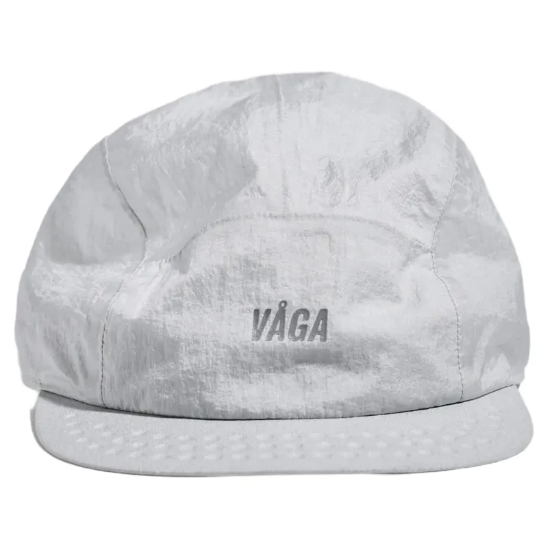 Vaga Wind Resistant Feather Racing Cap in Light Grey