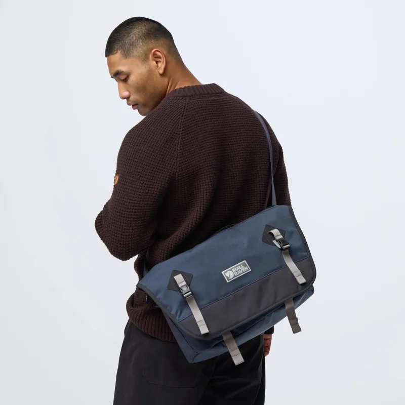 Fjallraven Vardag Shoulder Bag 12 in Navy-4