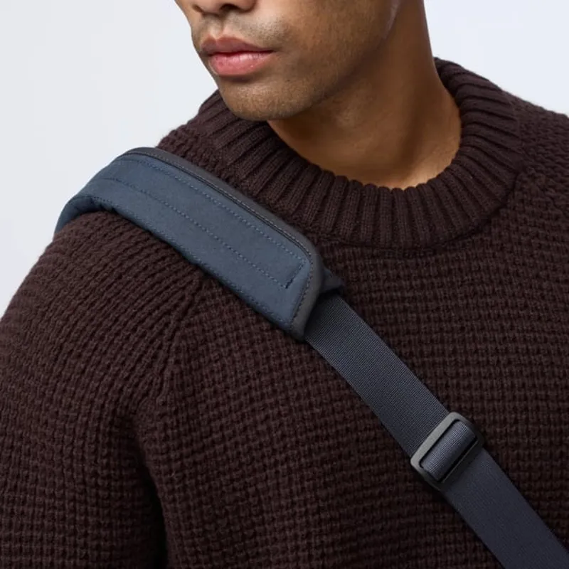 Fjallraven Vardag Shoulder Bag 12 in Deep Forest-7