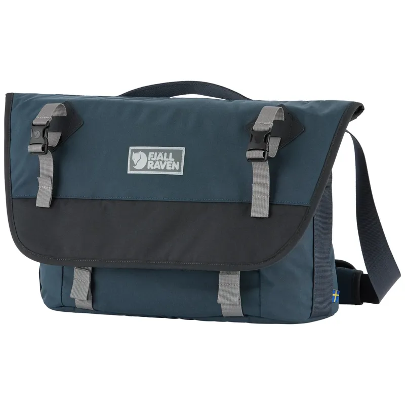 Fjallraven Vardag Shoulder Bag 12 in Navy-2