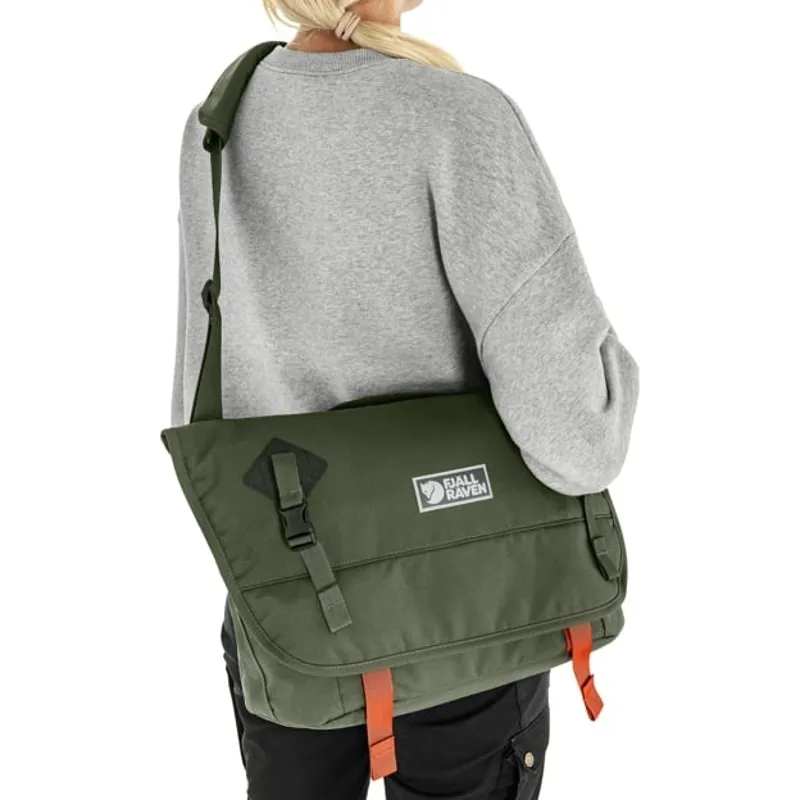 Fjallraven Vardag Shoulder Bag 12 in Deep Forest-3